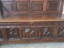 Gothic Hall Bench