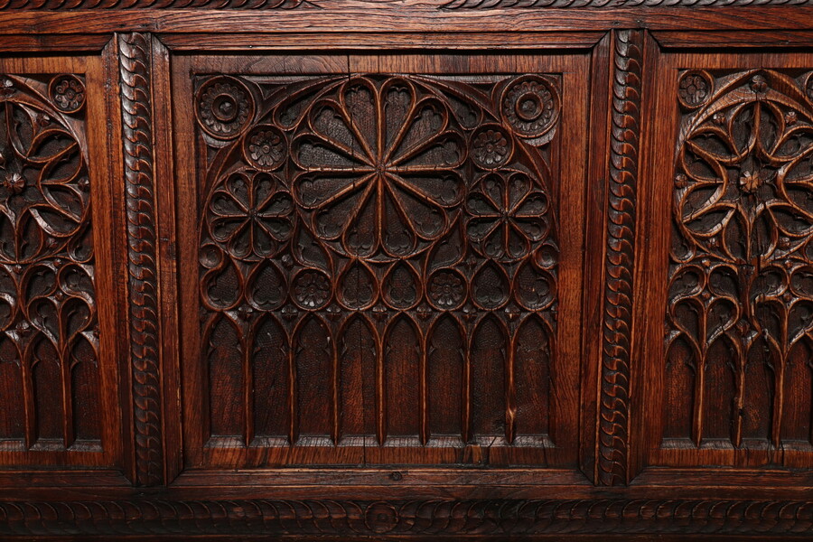Gothic Hall Bench