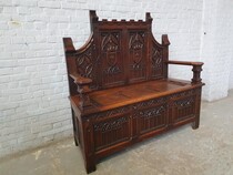 Gothic Hallbench + coatrack