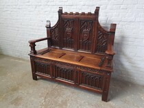 Gothic Hallbench + coatrack