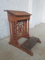 Gothic Prayer chair