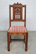 Gothic Table +  6 chairs