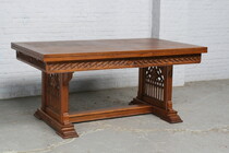 Gothic Table +  6 chairs