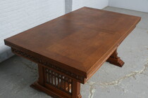 Gothic Table +  6 chairs