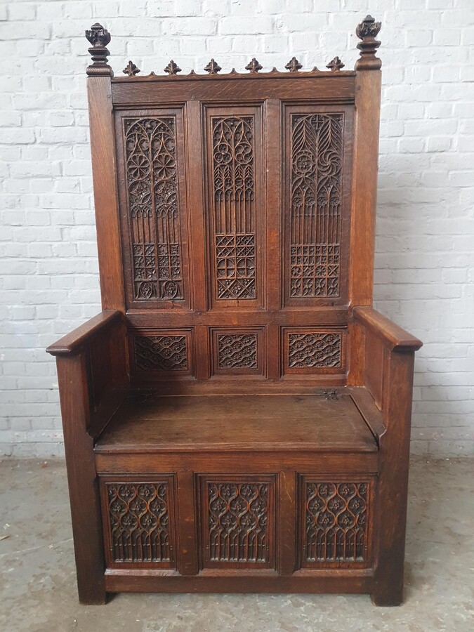 Gothic Throne chair