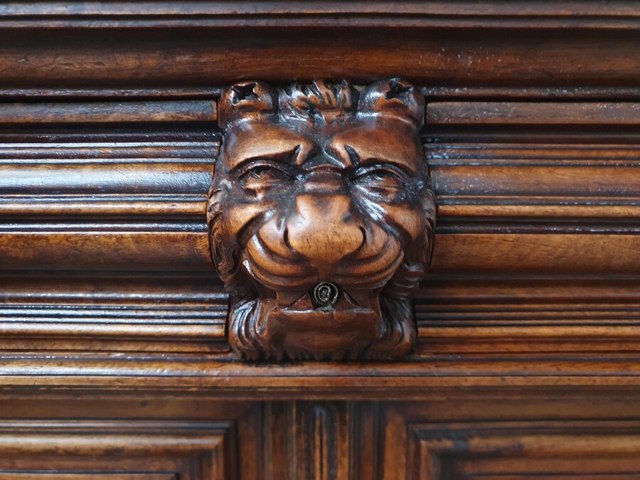 Henry II (Renaissance) Server