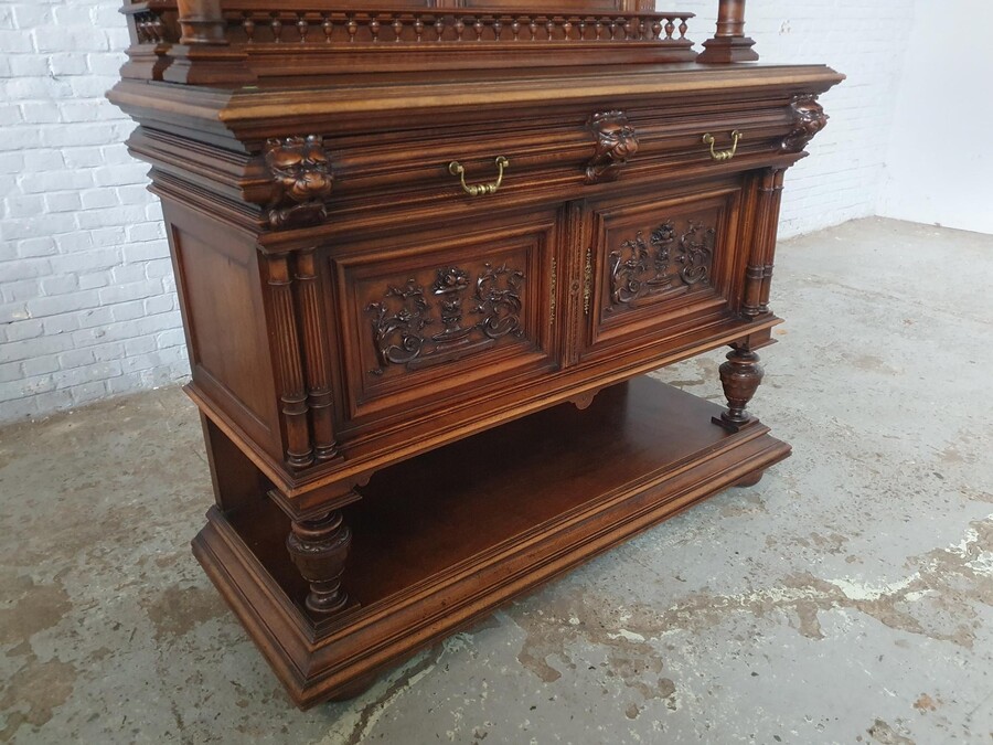 Henry II (Renaissance) Server