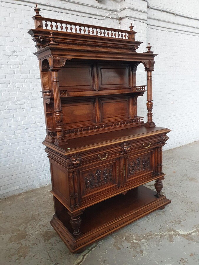 Henry II (Renaissance) Server