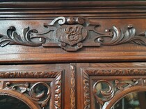 Hunting style buffet / Bookcase