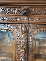 Hunting style buffet / Bookcase