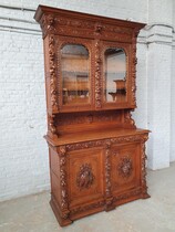 Hunting style buffet / Bookcase