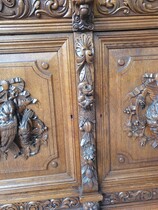 Hunting style buffet / Bookcase