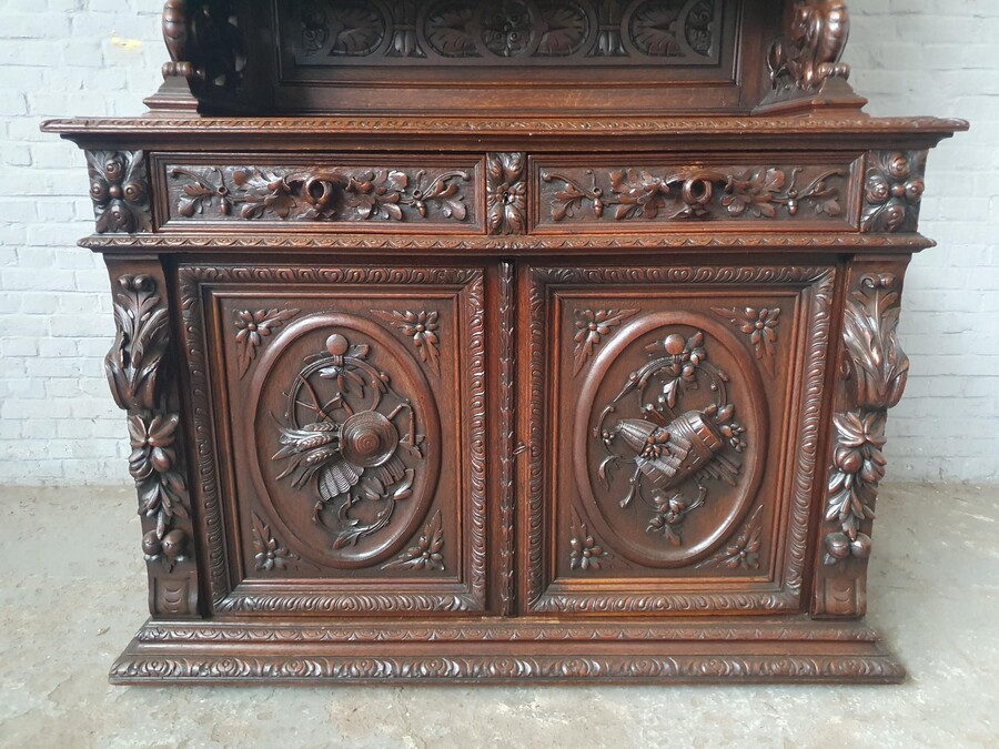 Hunting style Buffet (cabinet)