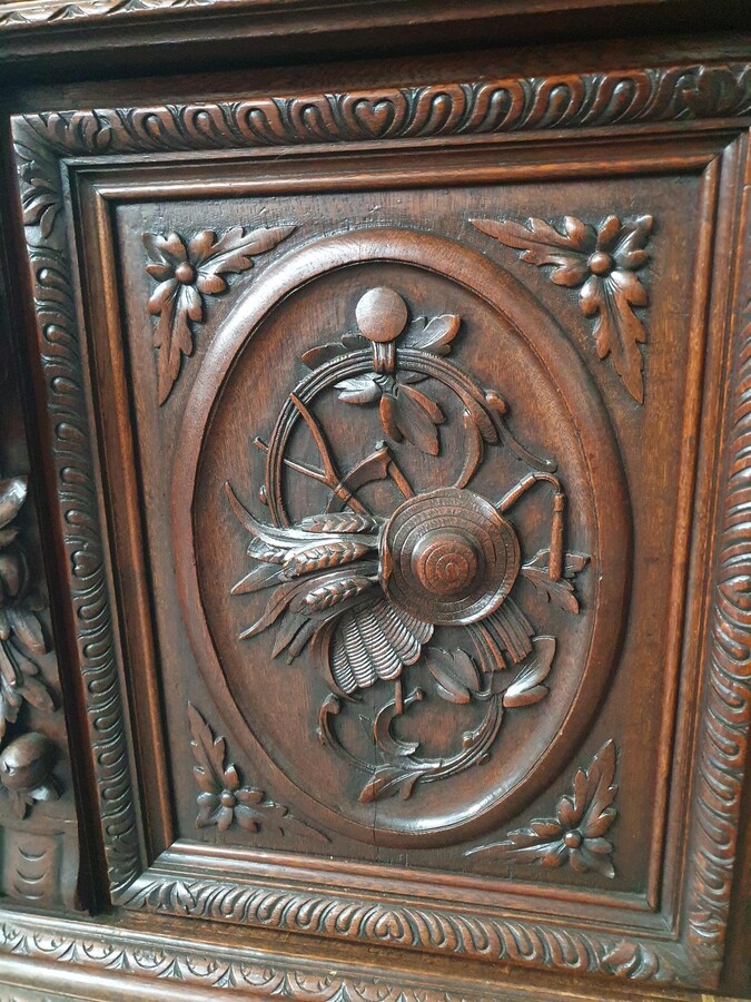 Hunting style Buffet (cabinet)