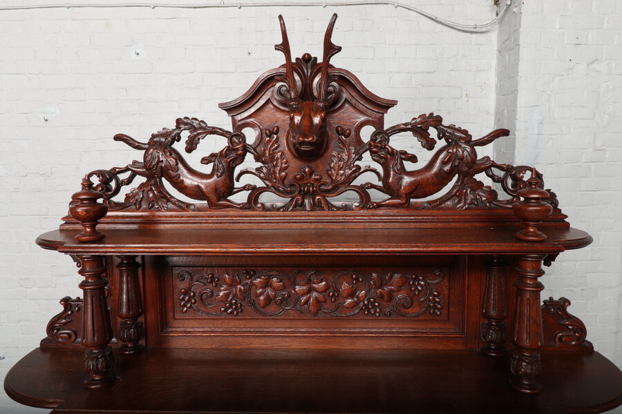 Hunting style Buffet (marble top)