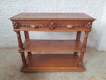 Hunting style Server