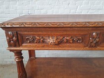 Hunting style Server