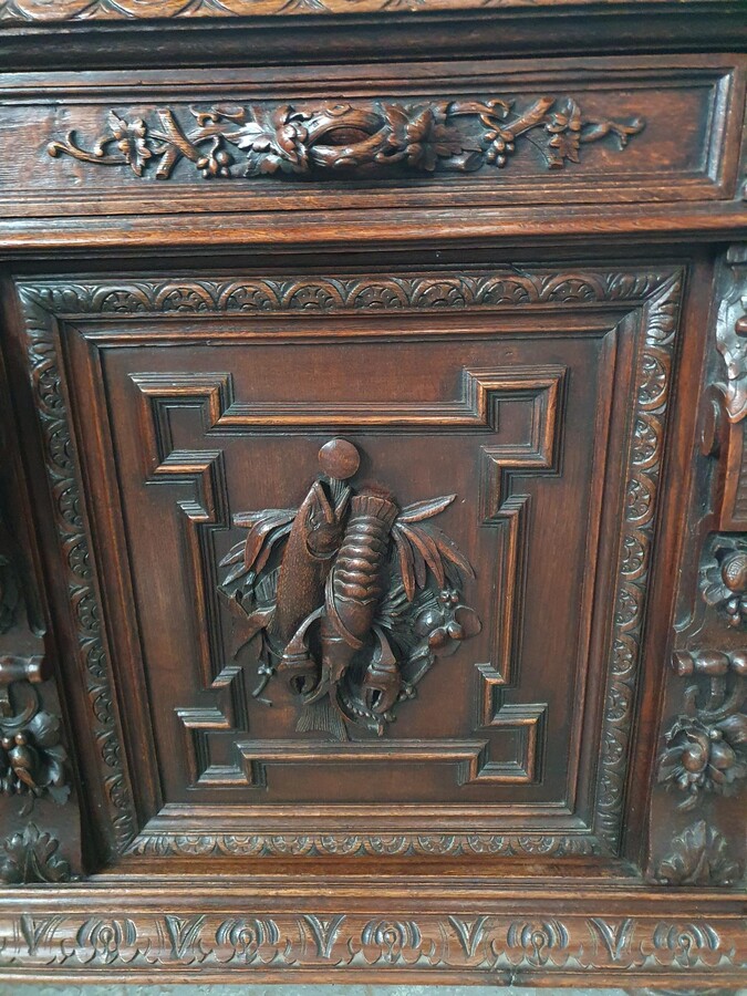 Hunting style Sideboard