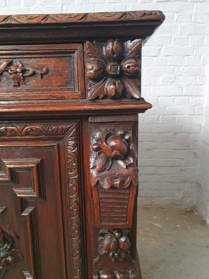 Hunting style Sideboard