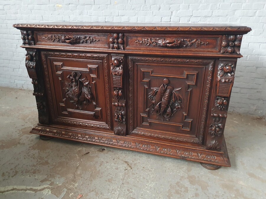 Hunting style Sideboard