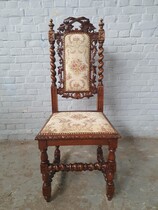 Hunting style Table +  8 chairs