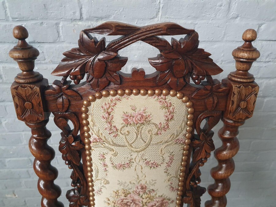 Hunting style Table +  8 chairs