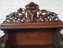 Hunting style Vaisselier cabinet
