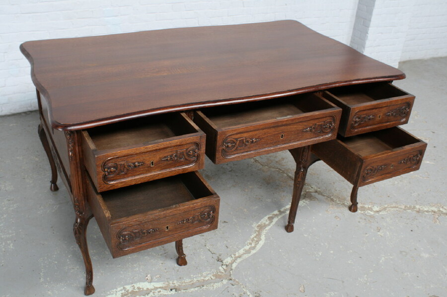 Liege style Desk and chairs