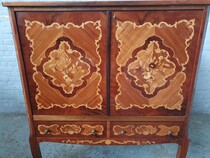 Louis XV Bar cabinet