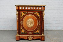 Louis XV Cabinet
