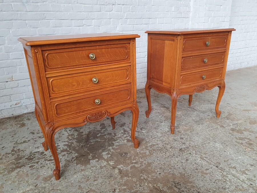 Louis XV (Country French) Nightstands (Pair)