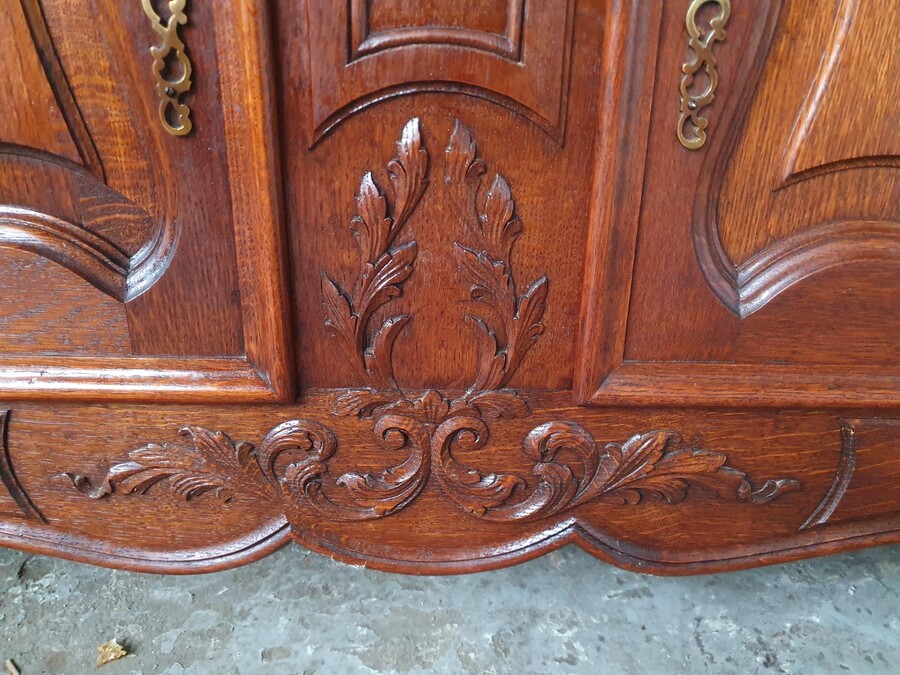 Louis XV (Country French) Vitrine (Display Cabinet)