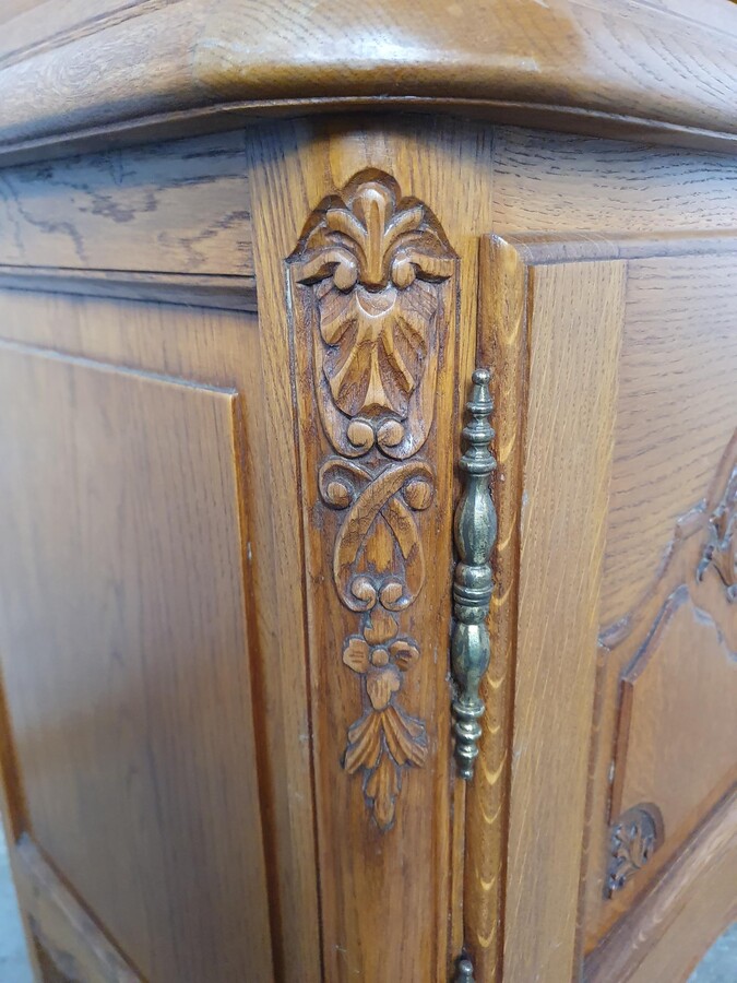 Louis XV (Country French) Vitrine (Display Cabinet)