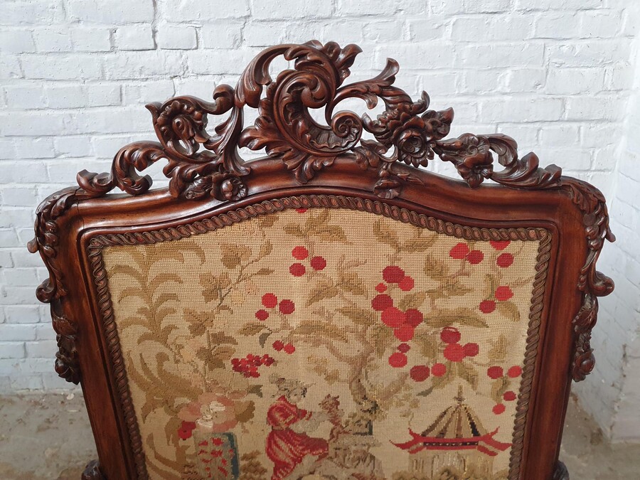 Louis XV Fireplace screen (Tapestry)