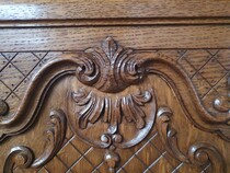 Louis XV (Liege style) Vaisselier cabinet