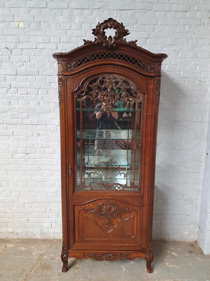 Louis XV (Liege style) Vitrine (Display Cabinet)