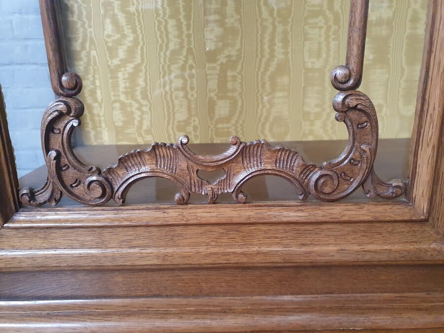 Louis XV (Liege style) Vitrine (Display Cabinet)