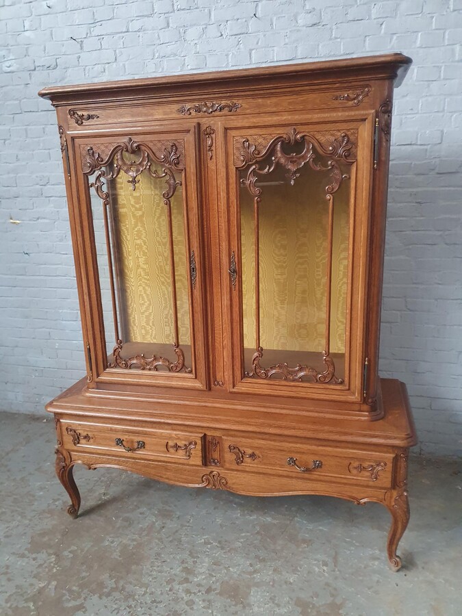 Louis XV (Liege style) Vitrine (Display Cabinet)
