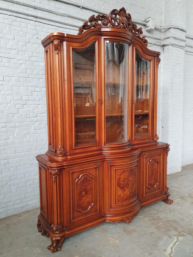 Louis XV (Rococo) Vitrine (Large)