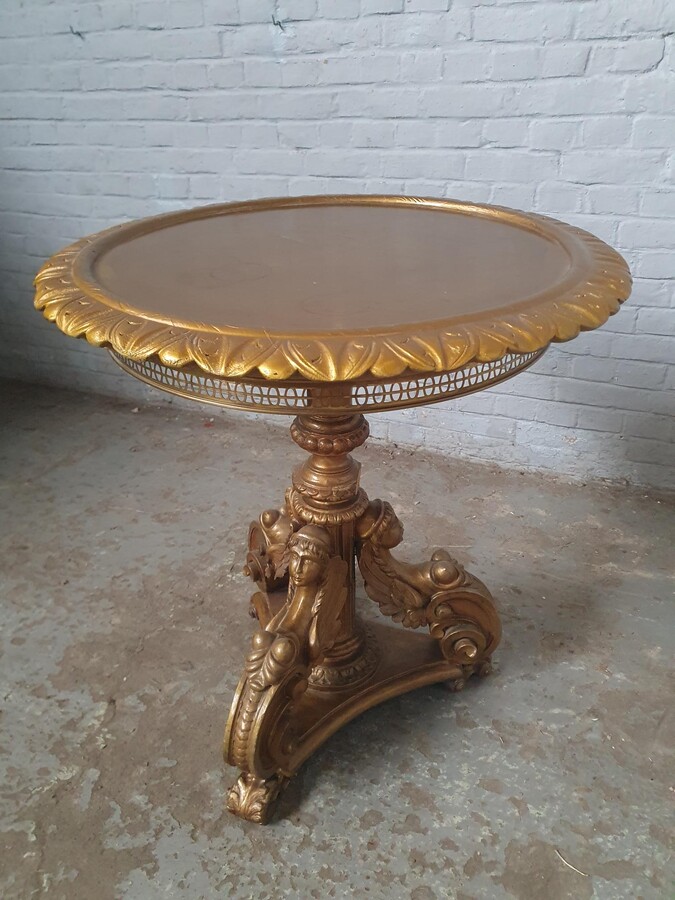 Louis XV Sidetable
