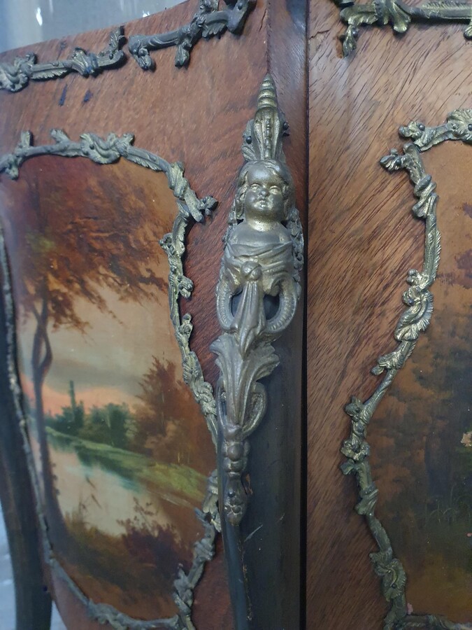 Louis XV (Vernis Martin) Vitrine (Display Cabinet)