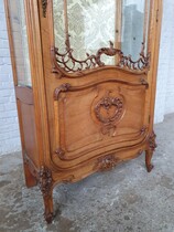 Louis XV Vitrine (Display Cabinet)