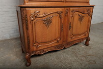 Louis XV Vitrine (Display Cabinet)