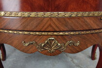 Louis XV Vitrine (Display Cabinet)