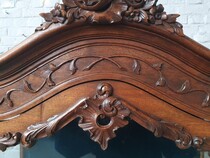 Louis XV Vitrine (Display Cabinet)