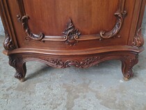 Louis XV Vitrine (Display Cabinet)