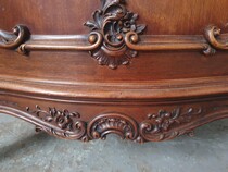 Louis XV Vitrine (Display Cabinet)