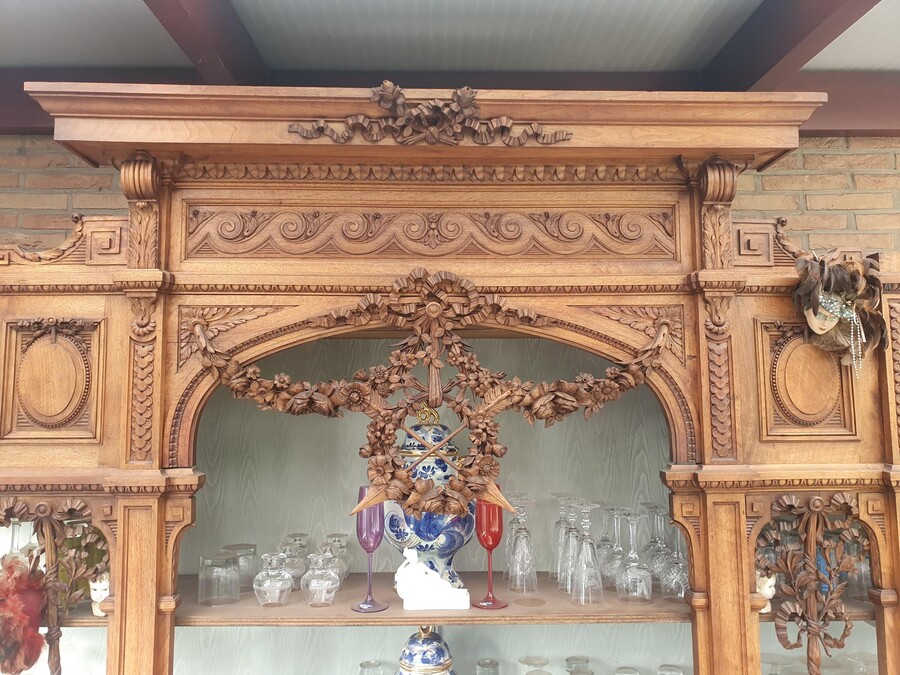 Louis XVI Bar and backbar (large)