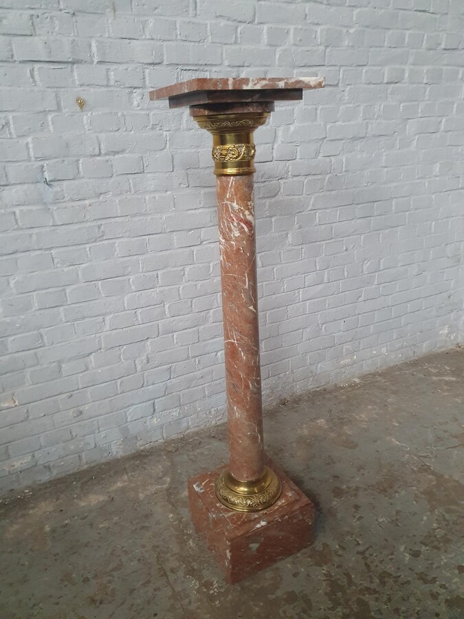 Louis XVI column (large)