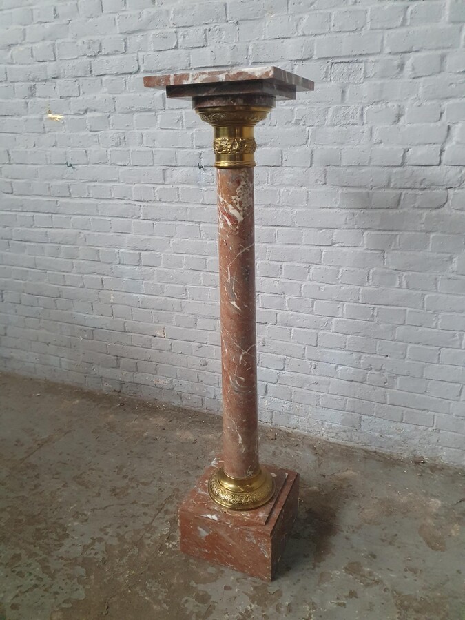 Louis XVI column (large)
